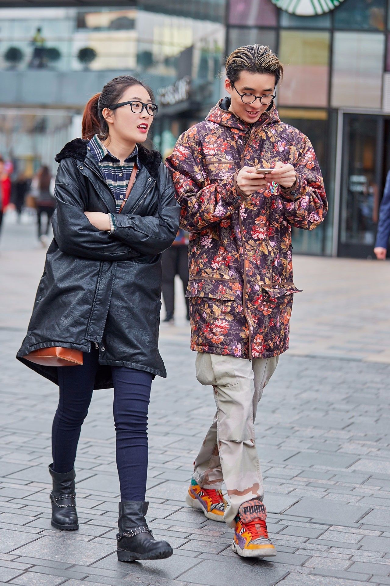 在三里屯：识破了一帮街拍骗子，收获了一圈俊男靓女的信赖